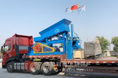 大型液壓移動(dòng)對(duì)輥制砂機(jī)哪家好，多少錢(qián)一臺(tái)